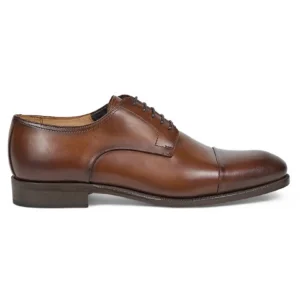 Derby-veterschoen 10307 van glad walnootkleurig leer met inzetstukken